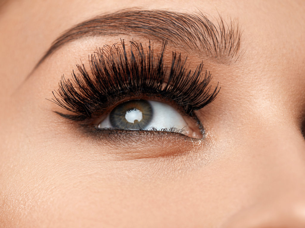 Ursachen des Wimpernausfalls. Wieso fallen die Wimpern aus und was ist dagegen zu tun? Kunst